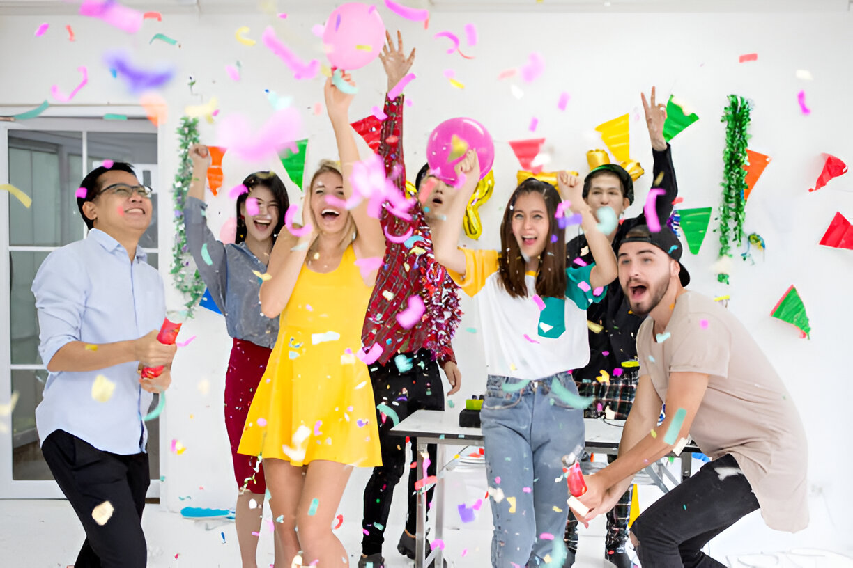 Bí Quyết Tổ Chức Tiệc Tất Niên Thành Công Rực Rỡ